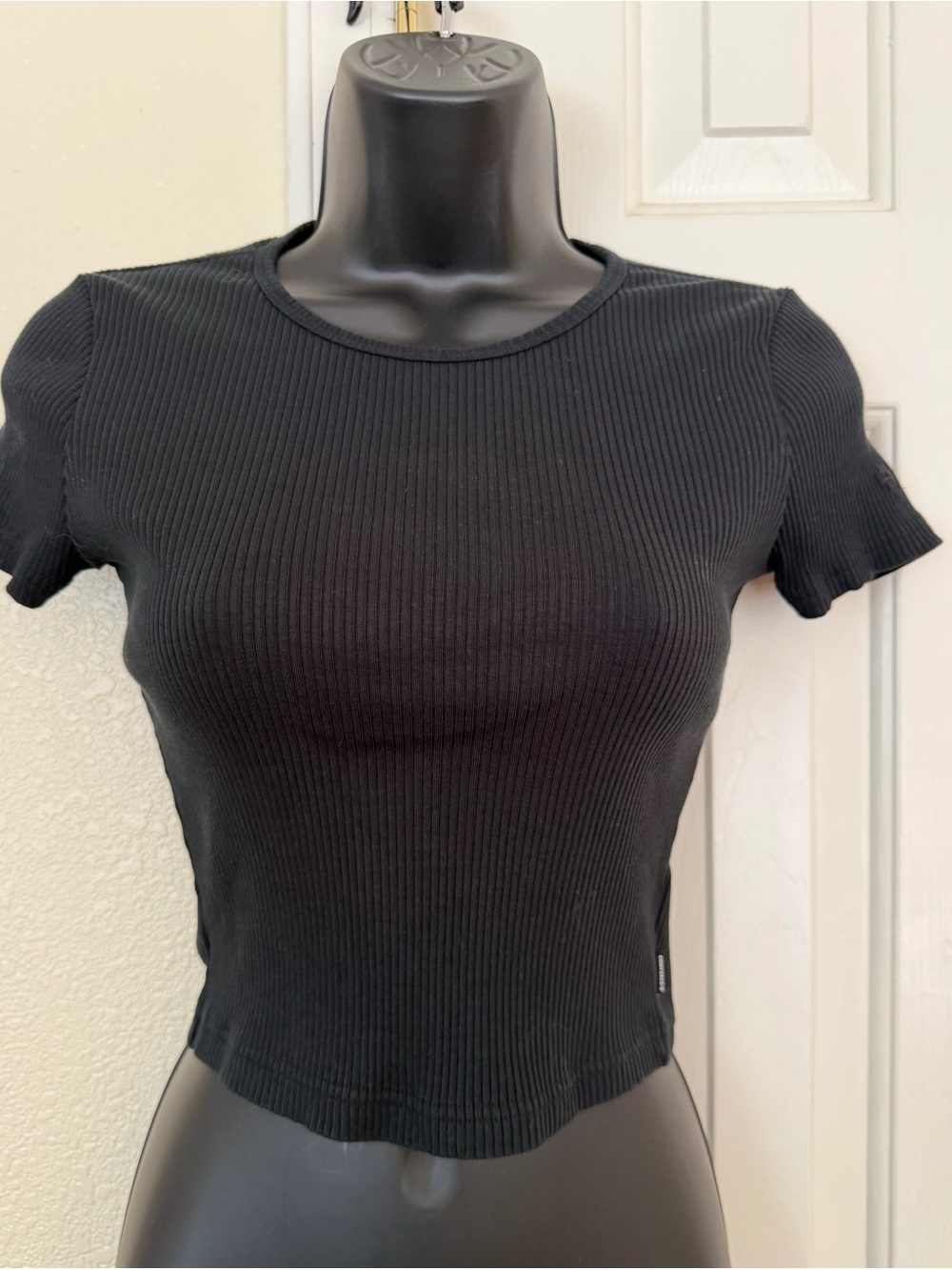 Converse Black Ribbed Cropped Short Sleeve Top
